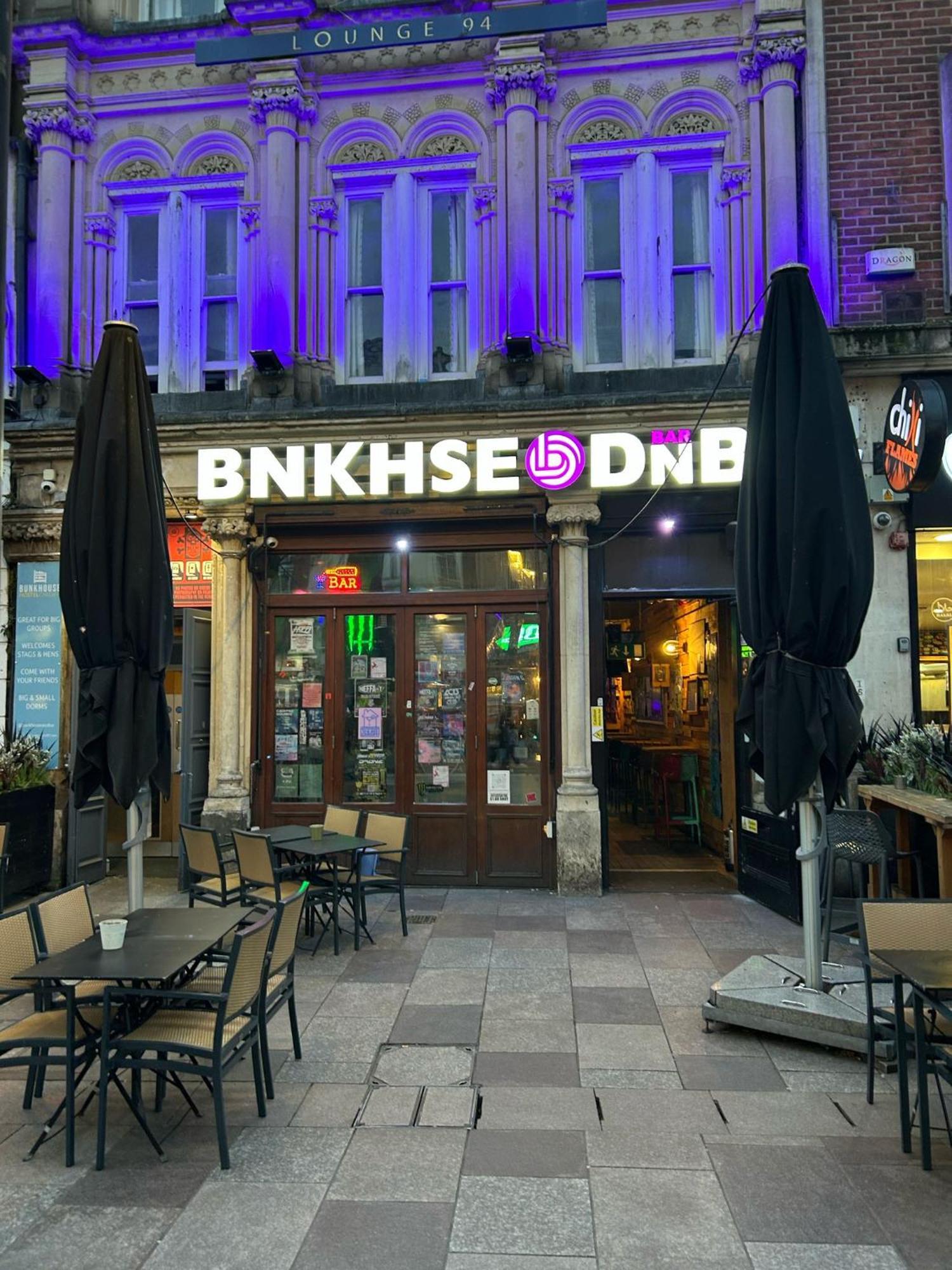 Bunkhouse Hostel Cardiff Exterior photo